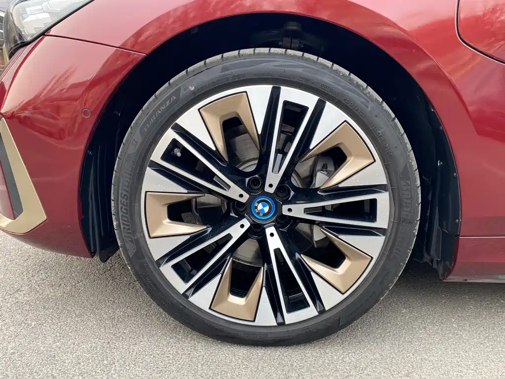 BMW BMW i5 2025 eDrive 40L Luxury Package 2025 - thumbnail 16