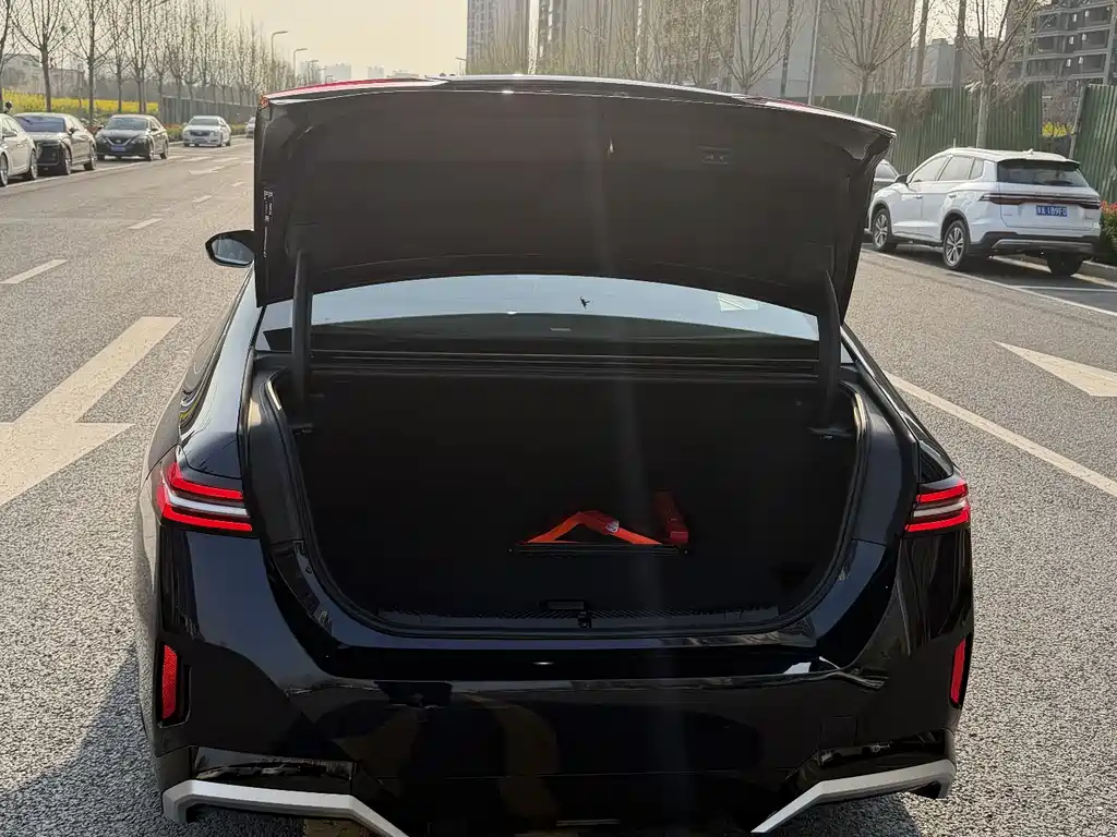 BMW BMW i5 2025 eDrive 40L M Sport Package 2025 - thumbnail 14