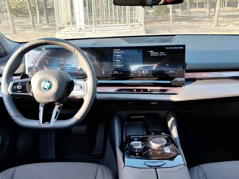 BMW BMW i5 2025 eDrive 35L M Sport Package 2025 - thumbnail 13