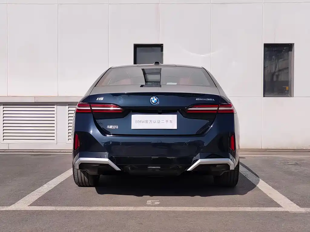 BMW BMW i5 2025 eDrive 35L M Sport Package 2026 - thumbnail 21