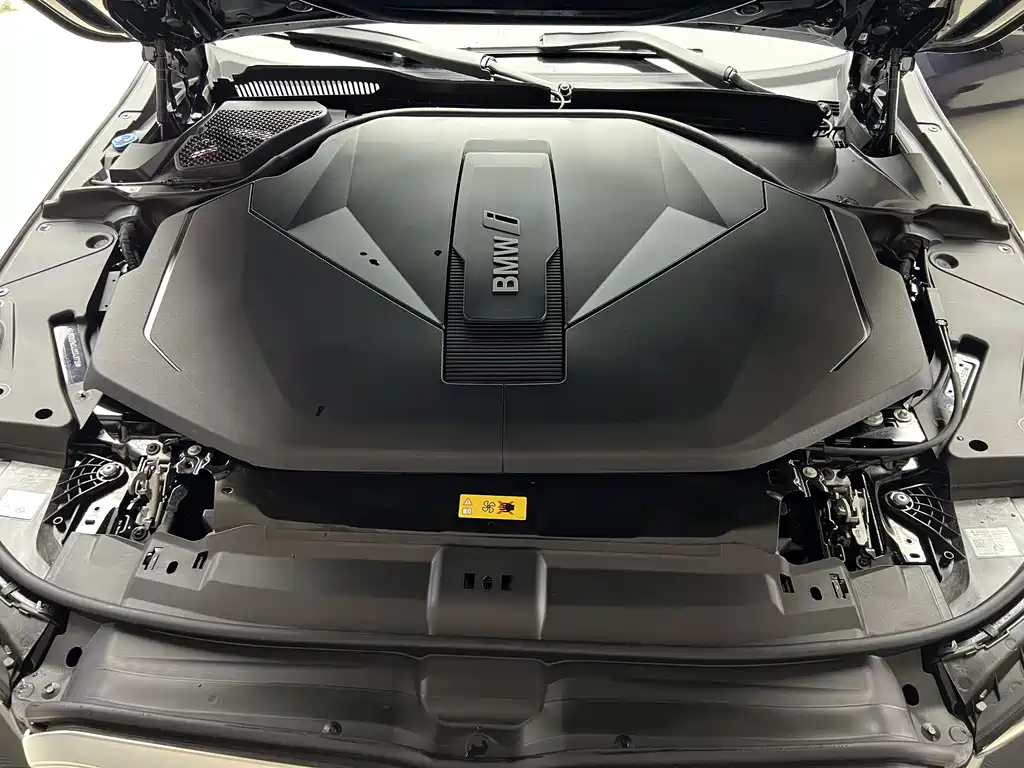 BMW BMW i5 2025 eDrive 40L M Sport Package 2025 - thumbnail 16