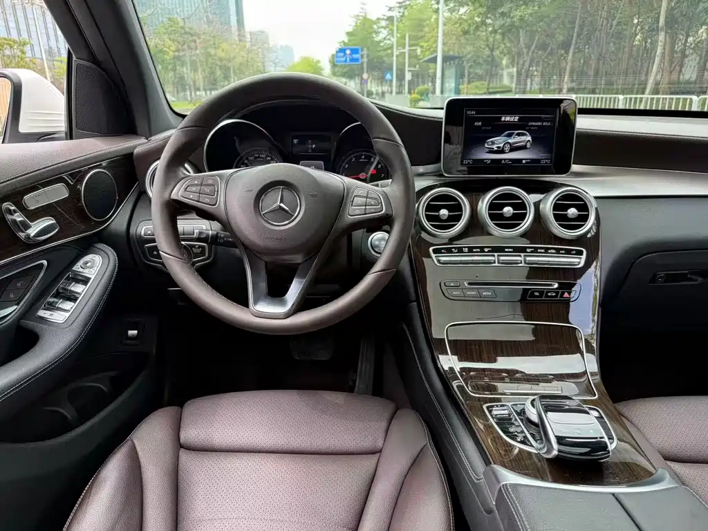 Mercedes-Benz Mercedes-Benz GLC 2018 Facelift GLC 260 4MATIC Luxury Edition 2018 - thumbnail 7