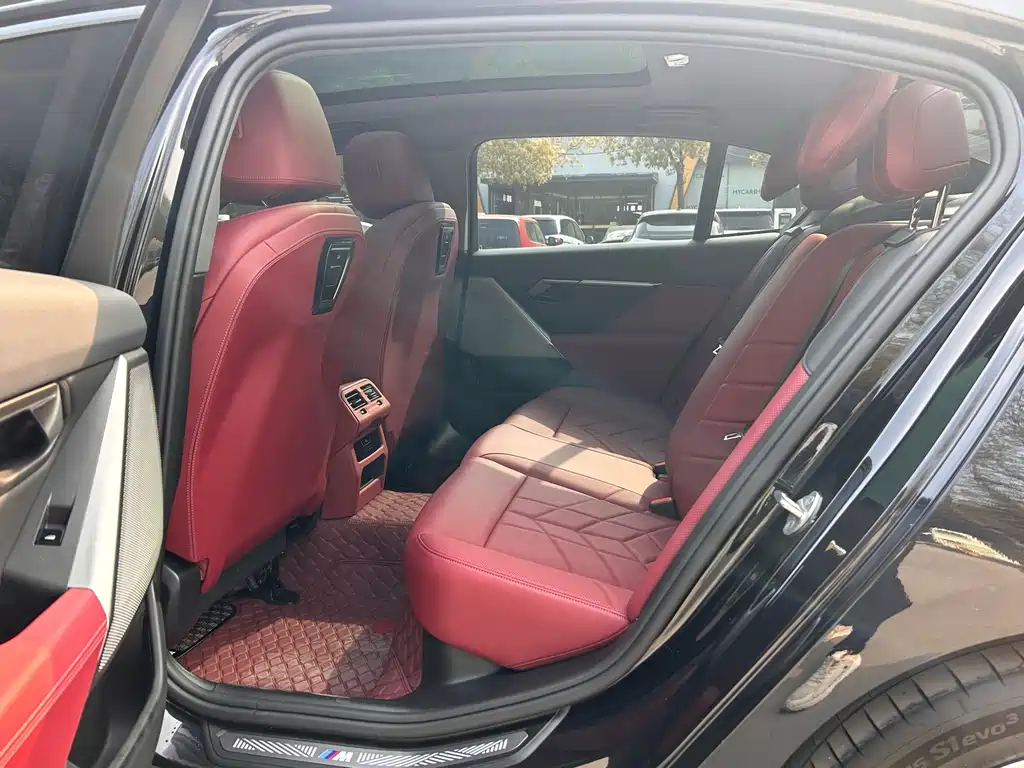 BMW BMW i5 2025 eDrive 35L M Sport Package 2025 - thumbnail 7