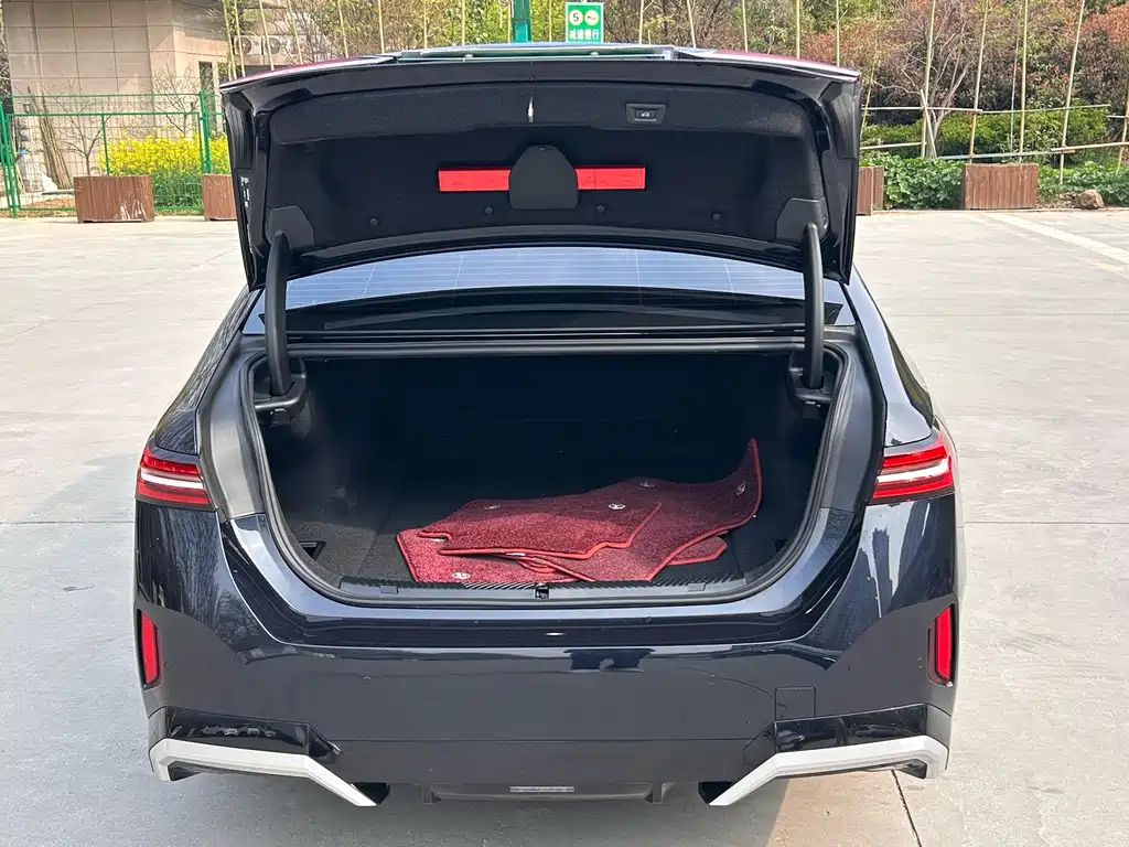 BMW BMW i5 2025 eDrive 35L M Sport Package 2025 - thumbnail 10