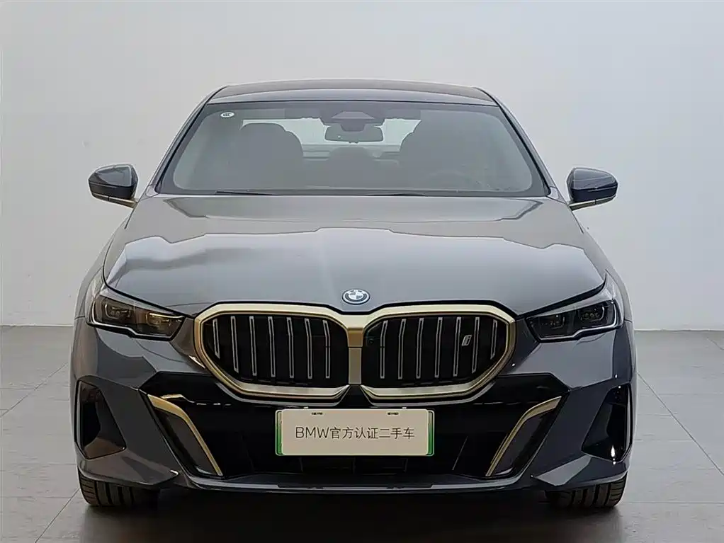 BMW BMW i5 2025 eDrive 40L M Sport Package 2025 - thumbnail 2