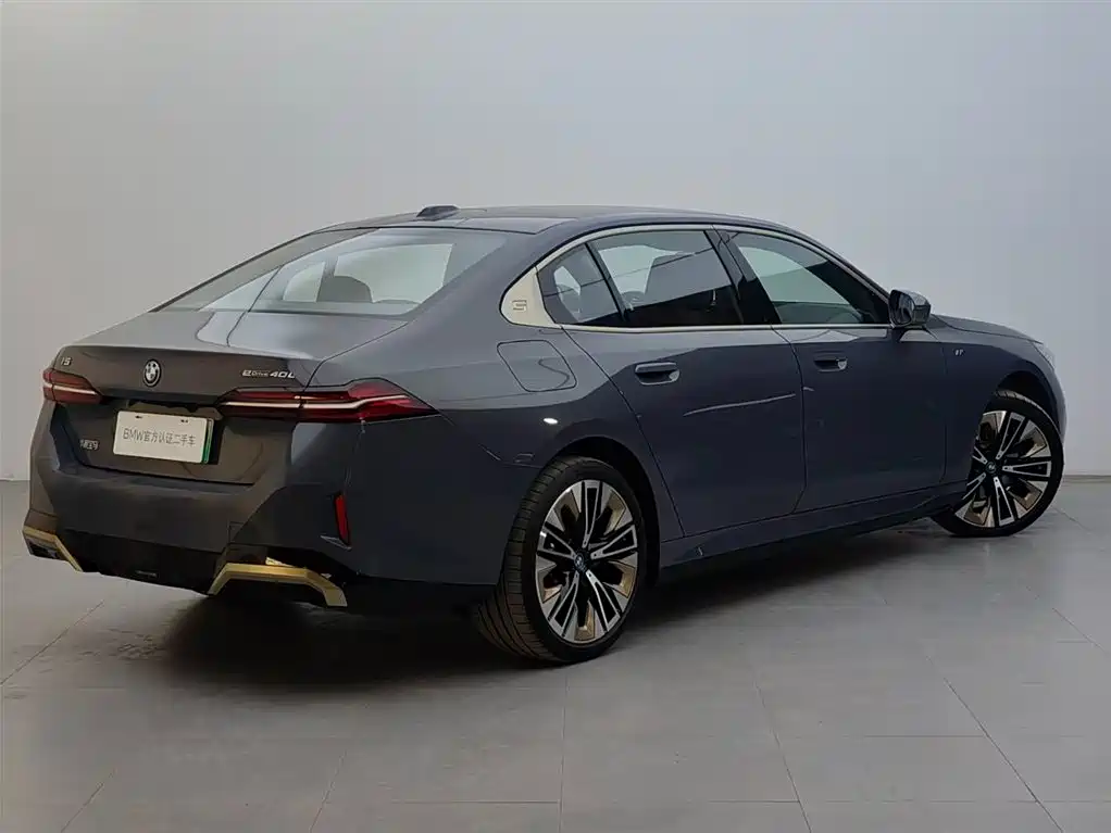 BMW BMW i5 2025 eDrive 40L M Sport Package 2025 - thumbnail 4