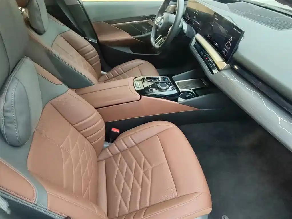 BMW BMW i5 2025 eDrive 40L M Sport Package 2025 - thumbnail 9