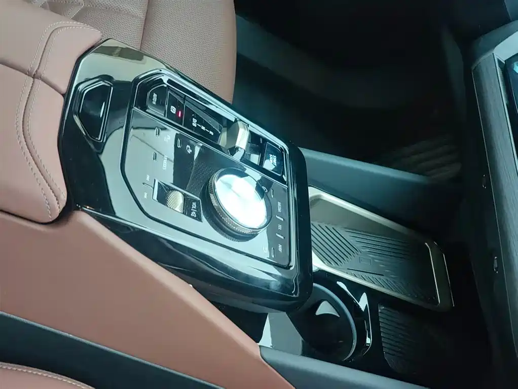 BMW BMW i5 2025 eDrive 40L M Sport Package 2025 - thumbnail 11