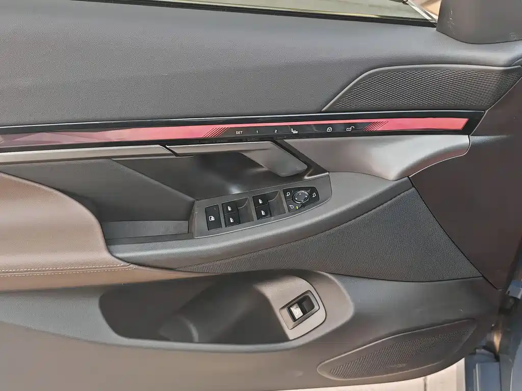 BMW BMW i5 2024 eDrive 35L M Sport Package 2024 - thumbnail 11