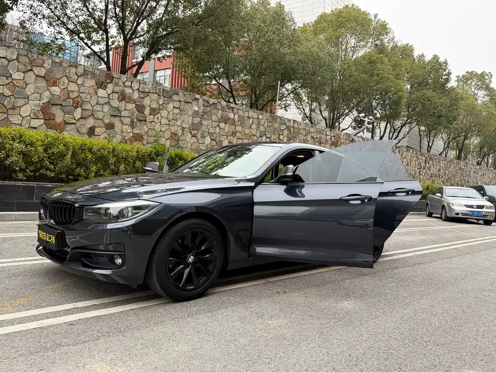 BMW BMW 3 Series GT 2016 320i Fashion Edition 2017 - thumbnail 4