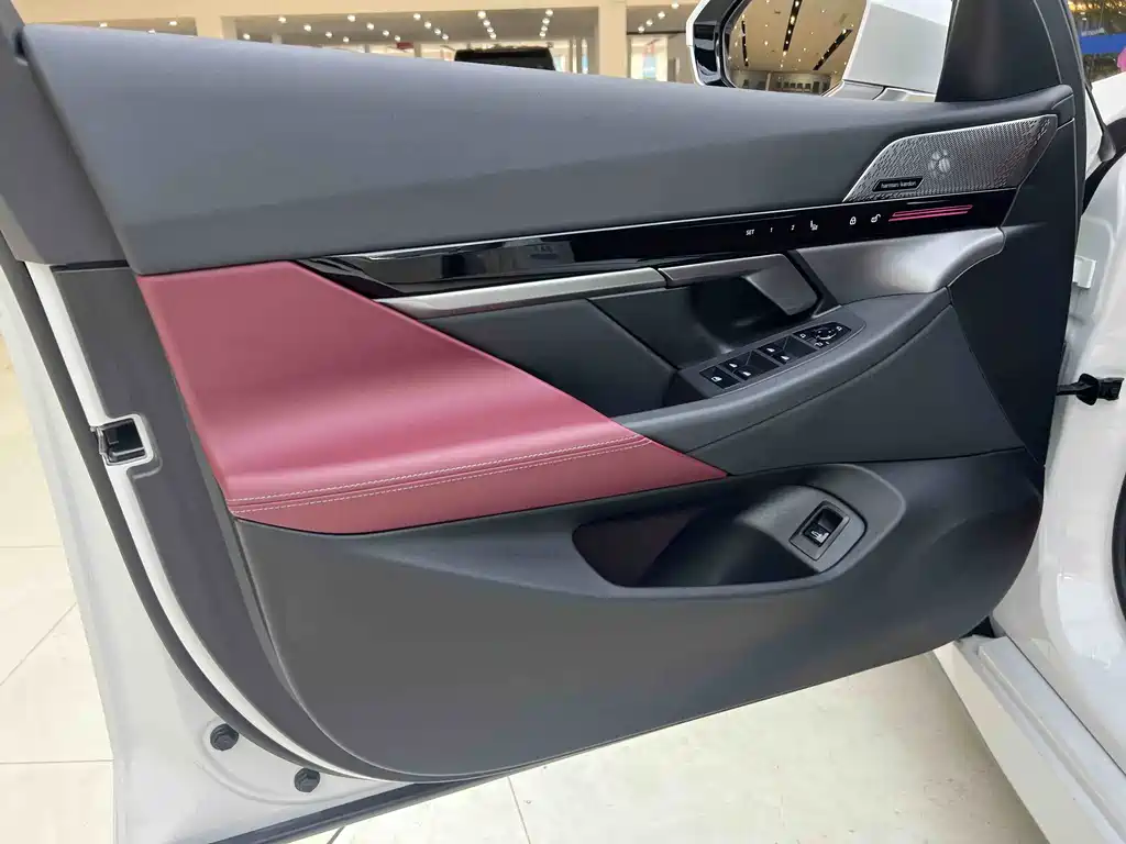 BMW BMW 5 Series 2024 525Li M Sport Package 2024 - thumbnail 10