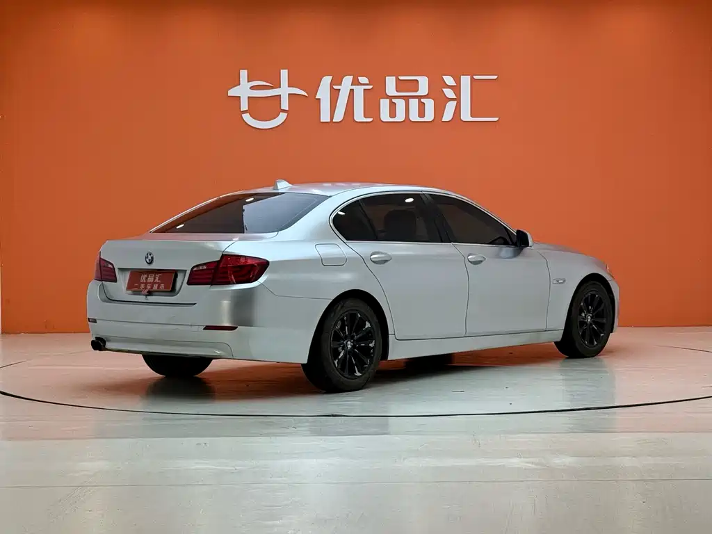 BMW BMW 5 Series 2013 525Li Luxury Model 2013 - thumbnail 5