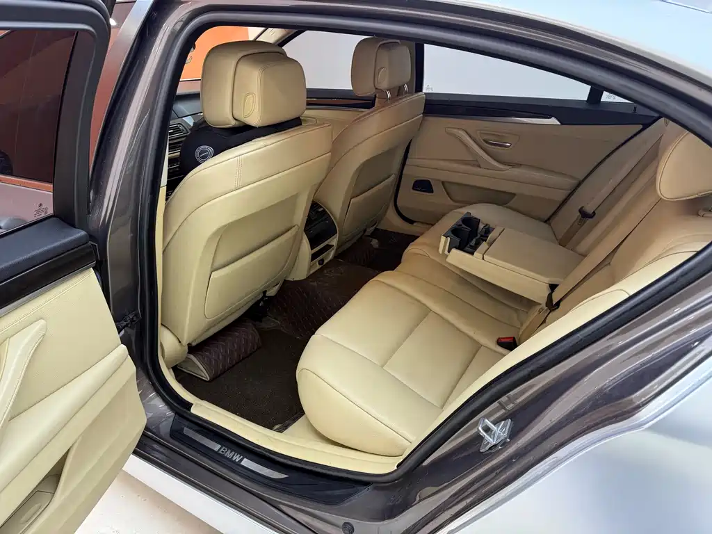 BMW BMW 5 Series 2013 525Li Luxury Model 2013 - thumbnail 17