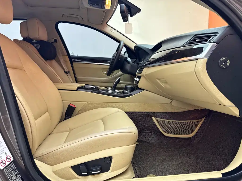 BMW BMW 5 Series 2013 525Li Luxury Model 2013 - thumbnail 23