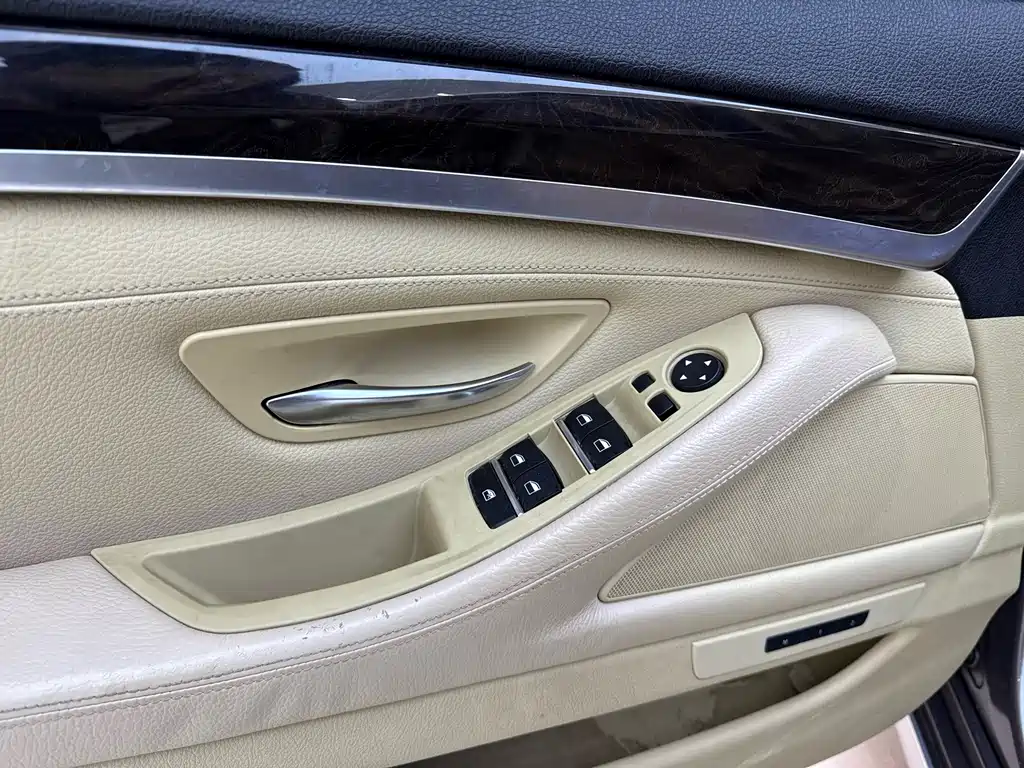 BMW BMW 5 Series 2013 525Li Luxury Model 2013 - thumbnail 25
