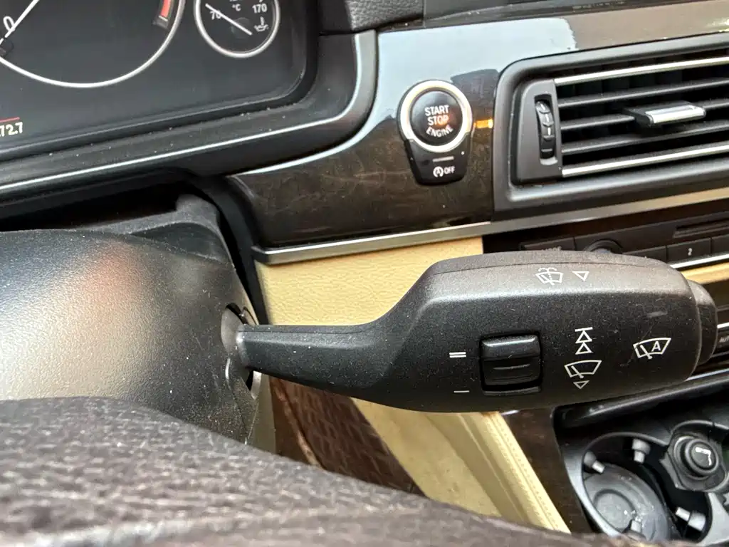BMW BMW 5 Series 2013 525Li Luxury Model 2013 - thumbnail 30