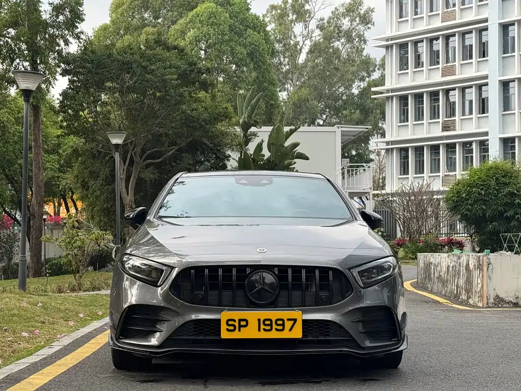 Mercedes-Benz Mercedes-Benz A-Class AMG A 35 4MATIC 2021 - thumbnail 2