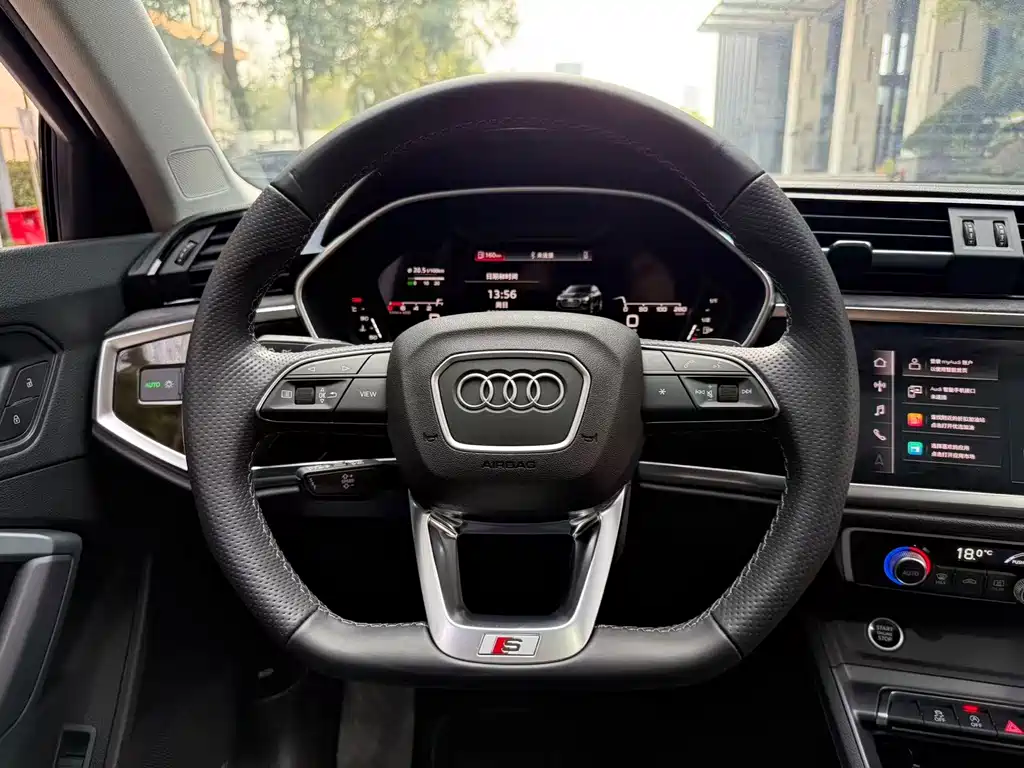 Audi Audi Q3 2023 40 TFSI Fashion Dynamic Edition 2022 - thumbnail 10