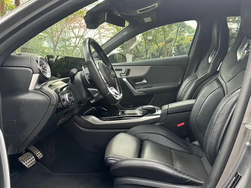 Mercedes-Benz Mercedes-Benz A-Class AMG A 35 4MATIC 2021 - thumbnail 10