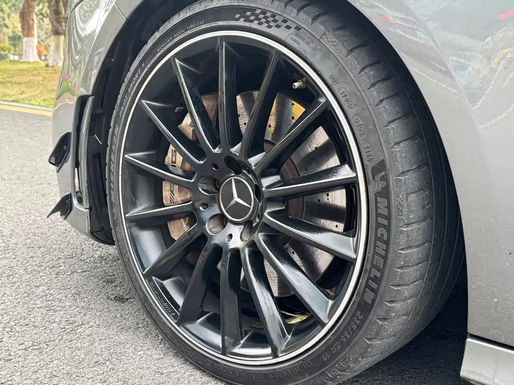 Mercedes-Benz Mercedes-Benz A-Class AMG A 35 4MATIC 2021 - thumbnail 13
