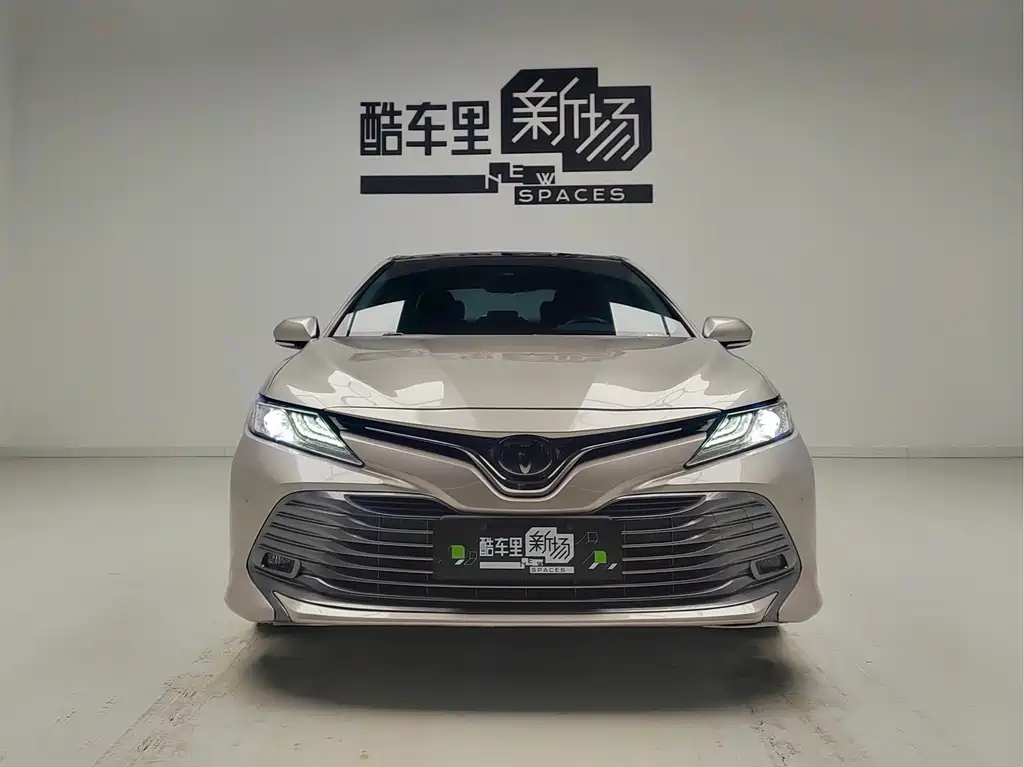 Toyota Toyota Camry 2019 Model Year Facelift 2.5G Luxury Edition 2020 - thumbnail 2
