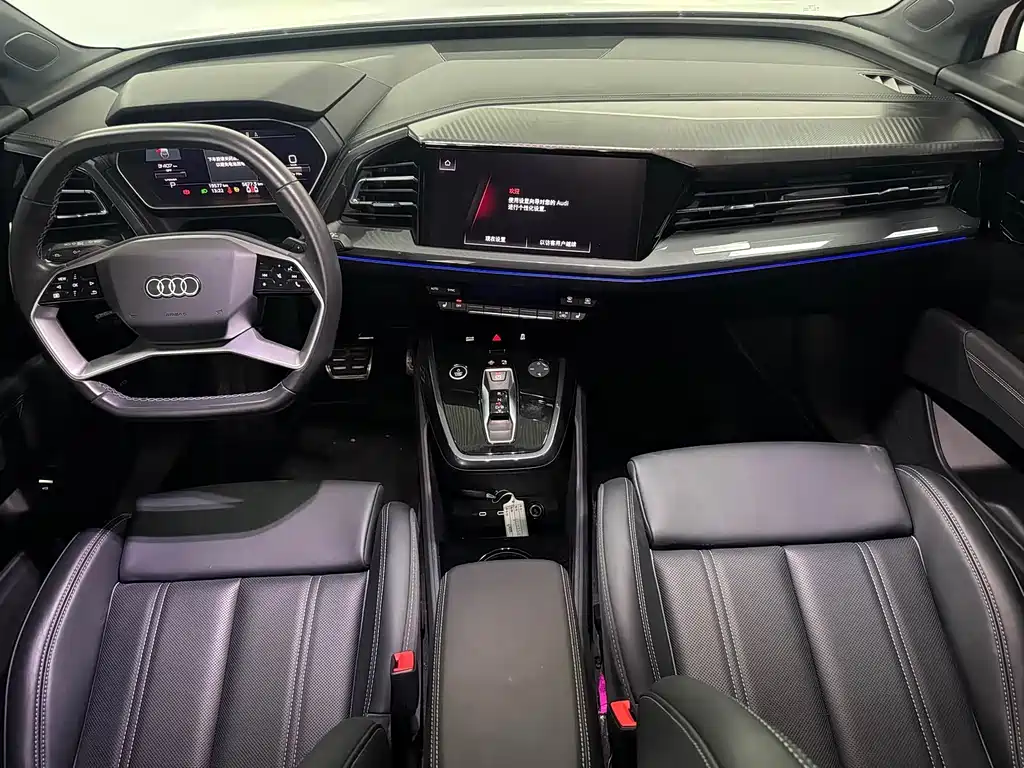 Audi Audi Q4 e-tron 2024 50 e-tron quattro Dark Night Edition 2024 - thumbnail 8