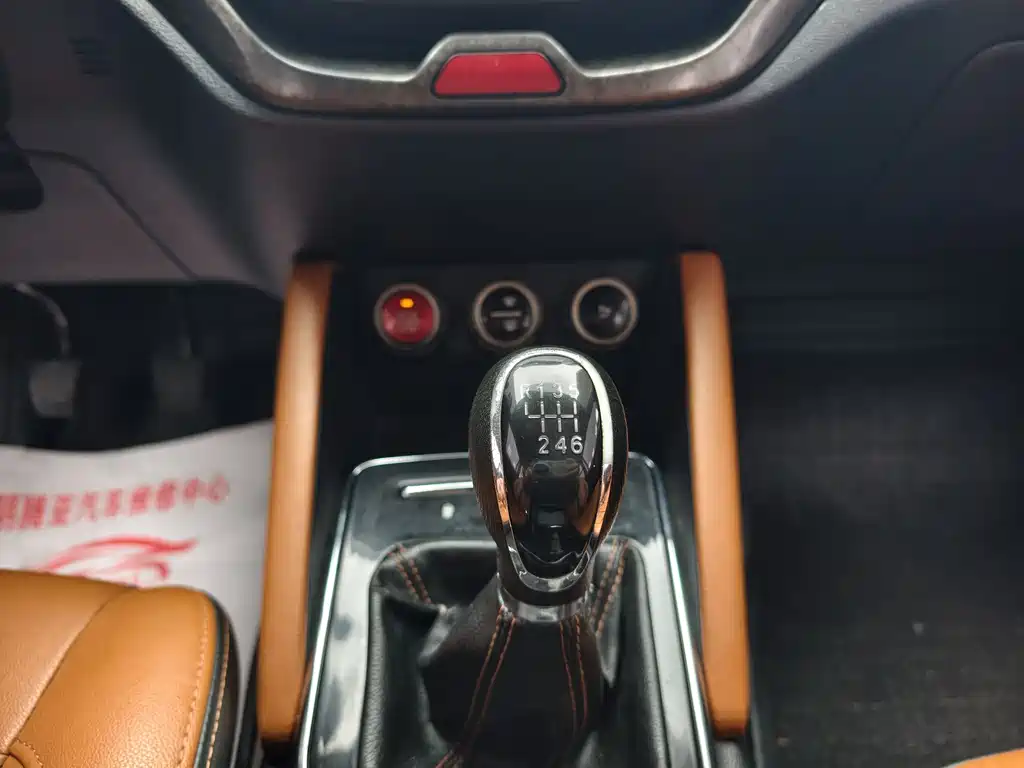 Changan Oushang Changan Oushang CX70 2017 facelift CX70T 1.5T Manual Luxury Edition 2018 - thumbnail 8