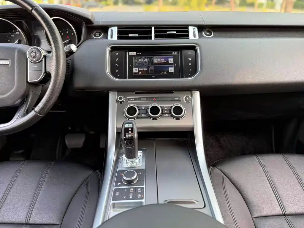 Land Rover Range Rover Sport 2017 3.0 SC V6 SE 2017 - thumbnail 11