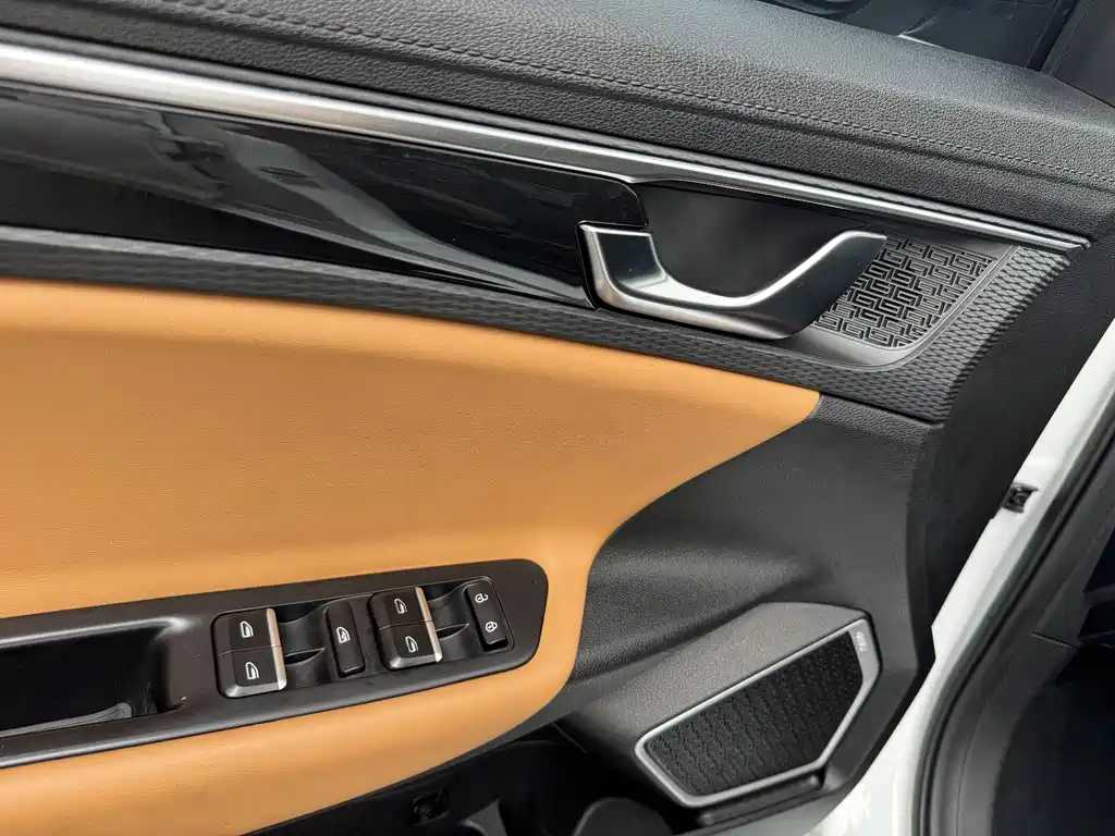 Geely Auto Geely Emgrand GL 2020 1.5T DCT Luxury Edition 2020 - thumbnail 5