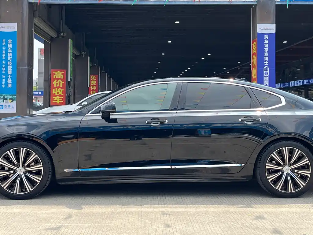 Volvo Volvo S90 2023 B5 Ultimate Luxury Edition 2023 - thumbnail 3