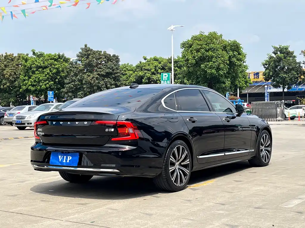 Volvo Volvo S90 2023 B5 Ultimate Luxury Edition 2023 - thumbnail 6
