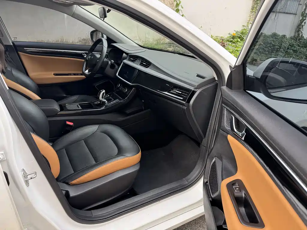 Geely Auto Geely Emgrand GL 2020 1.5T DCT Luxury Edition 2020 - thumbnail 12