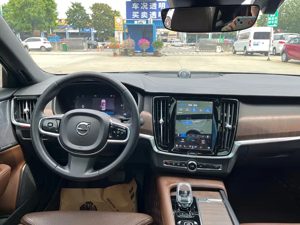 Volvo Volvo S90 2023 B5 Ultimate Luxury Edition 2023 - thumbnail 8