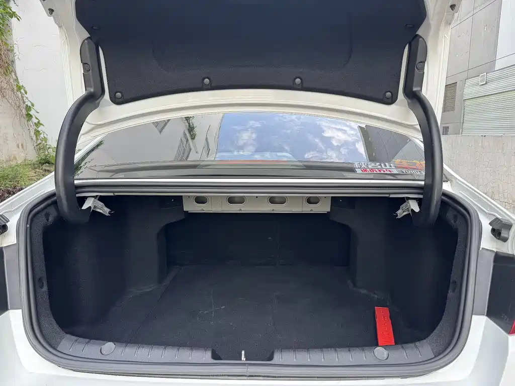 Geely Auto Geely Emgrand GL 2020 1.5T DCT Luxury Edition 2020 - thumbnail 14