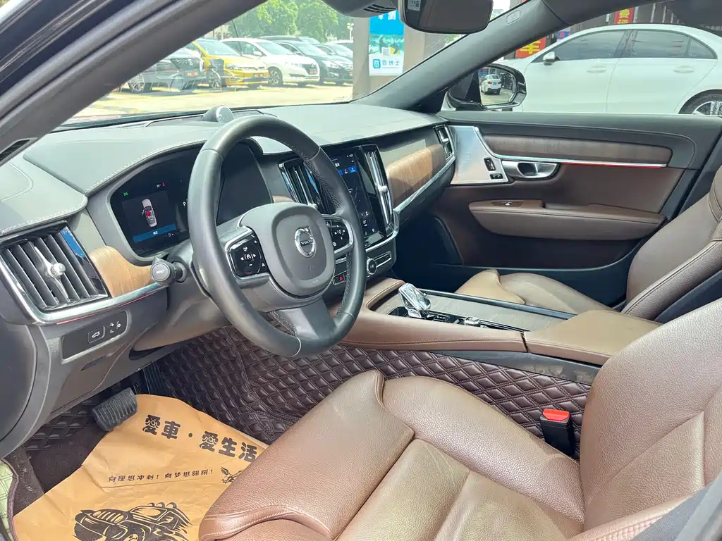 Volvo Volvo S90 2023 B5 Ultimate Luxury Edition 2023 - thumbnail 12
