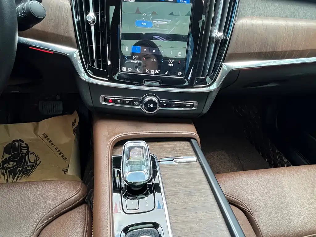 Volvo Volvo S90 2023 B5 Ultimate Luxury Edition 2023 - thumbnail 16