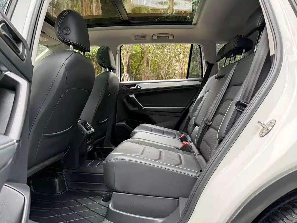 Volkswagen Tiguan L NEV 2021 430PHEV Plug-in Hybrid Flagship Edition 2021 - thumbnail 17
