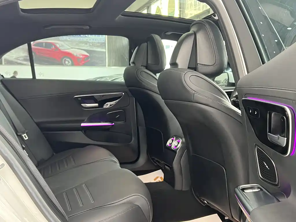 Mercedes-Benz Mercedes-Benz C-Class 2024 C 260 L Sport Edition 2024 - thumbnail 17