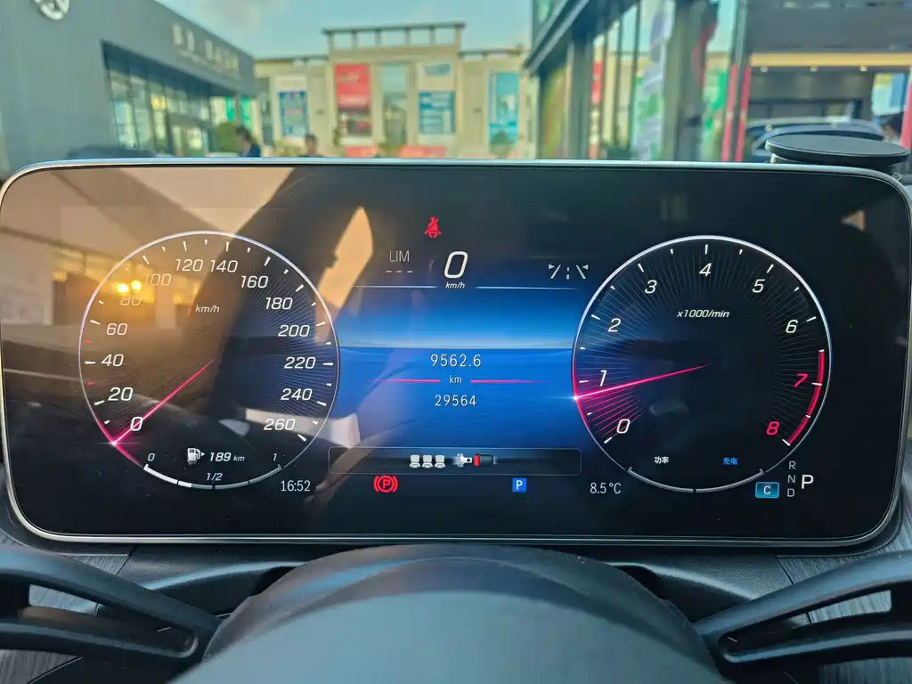 Mercedes-Benz Mercedes-Benz C-Class 2024 C 260 L Sport Edition 2024 - thumbnail 10