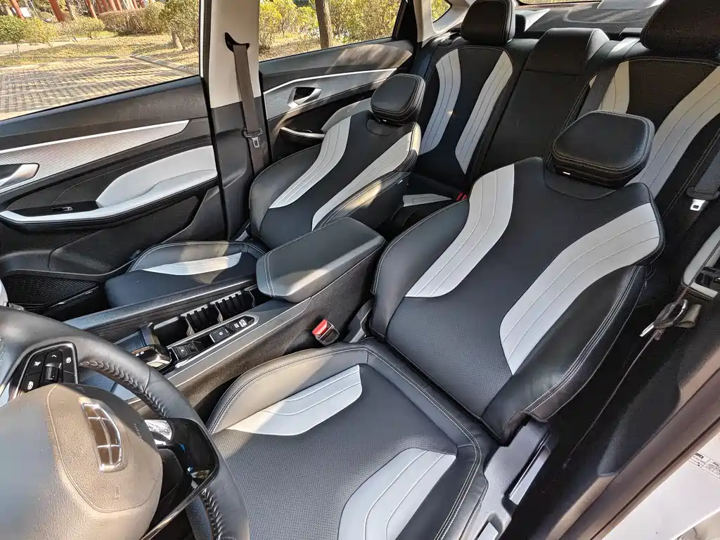 Geely Auto Geely Emgrand 2024 Emgrand COOL 1.5T DCT Champion Edition 2024 - thumbnail 12