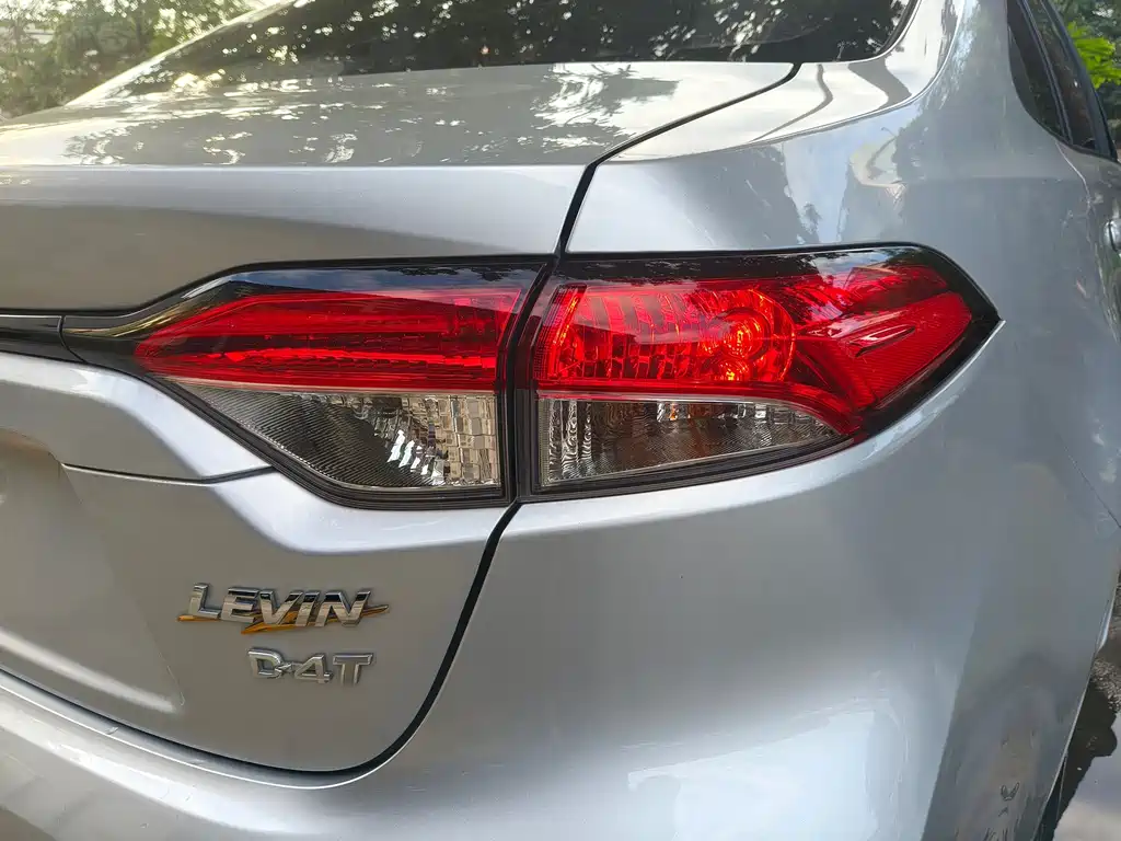 Toyota Toyota Corolla 2022 185T CVT Luxury Edition 2023 - thumbnail 7