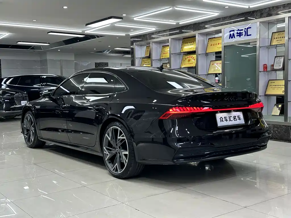 Audi Audi A7L 2024 45 TFSI quattro S-line Black Knight Edition 2023 - thumbnail 4
