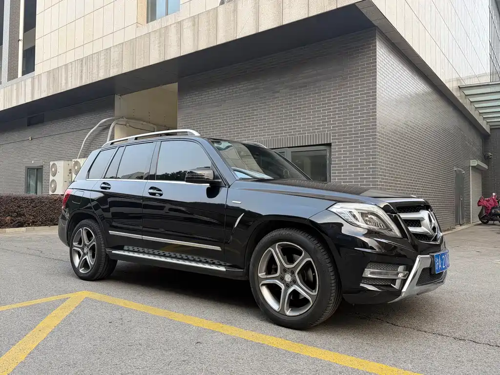 Mercedes-Benz Mercedes-Benz GLK-Class 2015 GLK 300 4MATIC Fashion Edition Ultimate Version 2015 - thumbnail 3