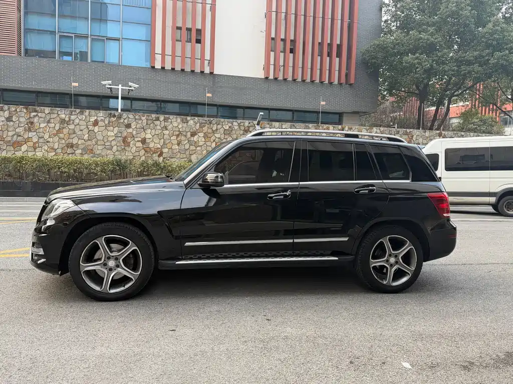 Mercedes-Benz Mercedes-Benz GLK-Class 2015 GLK 300 4MATIC Fashion Edition Ultimate Version 2015 - thumbnail 4