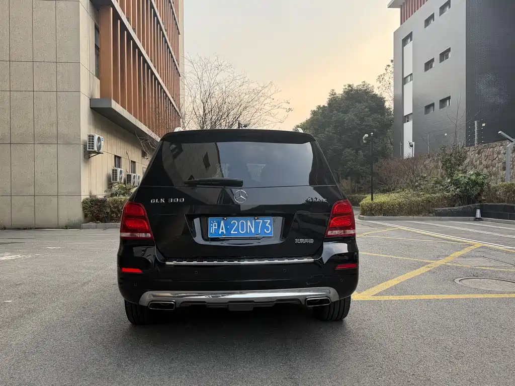 Mercedes-Benz Mercedes-Benz GLK-Class 2015 GLK 300 4MATIC Fashion Edition Ultimate Version 2015 - thumbnail 15