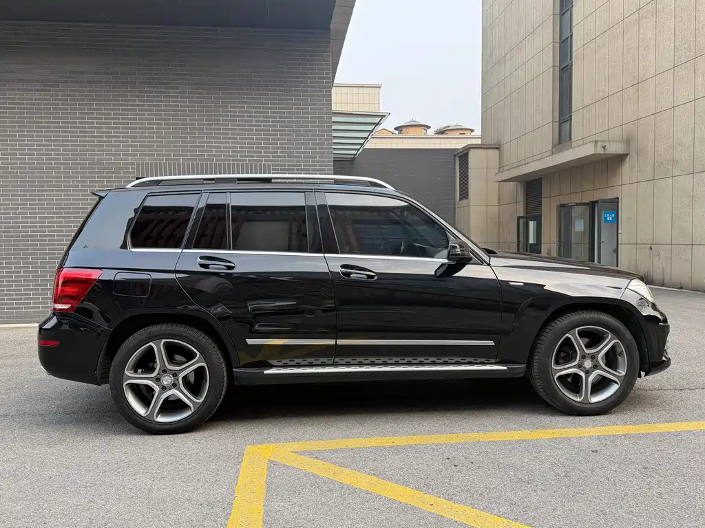Mercedes-Benz Mercedes-Benz GLK-Class 2015 GLK 300 4MATIC Fashion Edition Ultimate Version 2015 - thumbnail 17