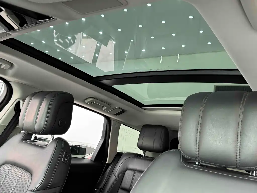 Land Rover Range Rover Sport 2020 3.0 L6 SE 2020 - thumbnail 8