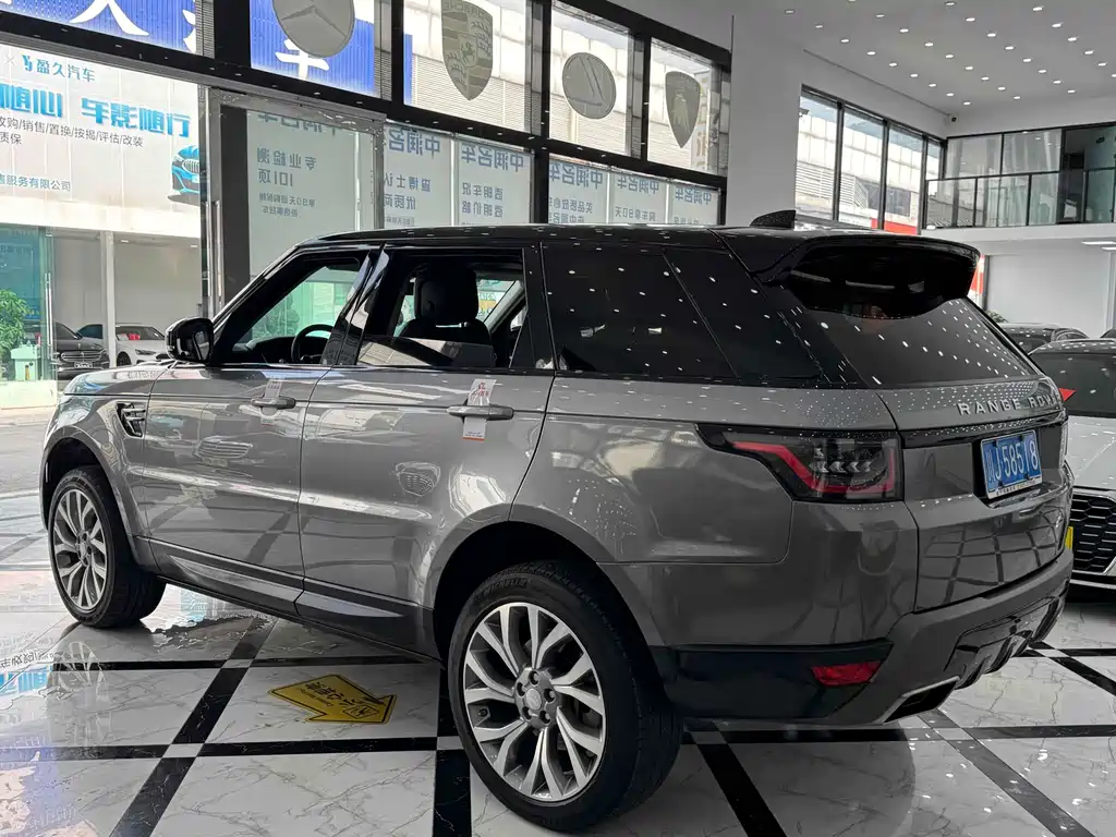 Land Rover Range Rover Sport 2020 3.0 L6 SE 2020 - thumbnail 13