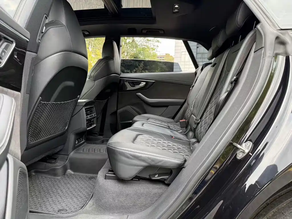 Audi Audi Q8 2021 55 TFSI Night Black Limited Edition 2021 - thumbnail 18