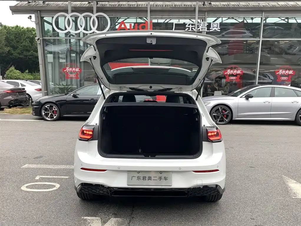Volkswagen Volkswagen Golf 2025 300TSI R-Line 2024 - thumbnail 7